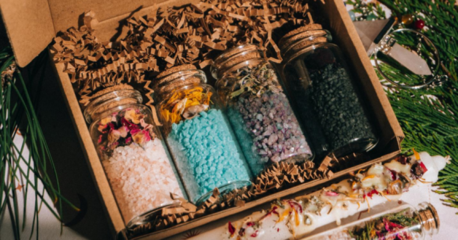 How Herbal Therapies Can Help Seniors In Managing Their Health? img